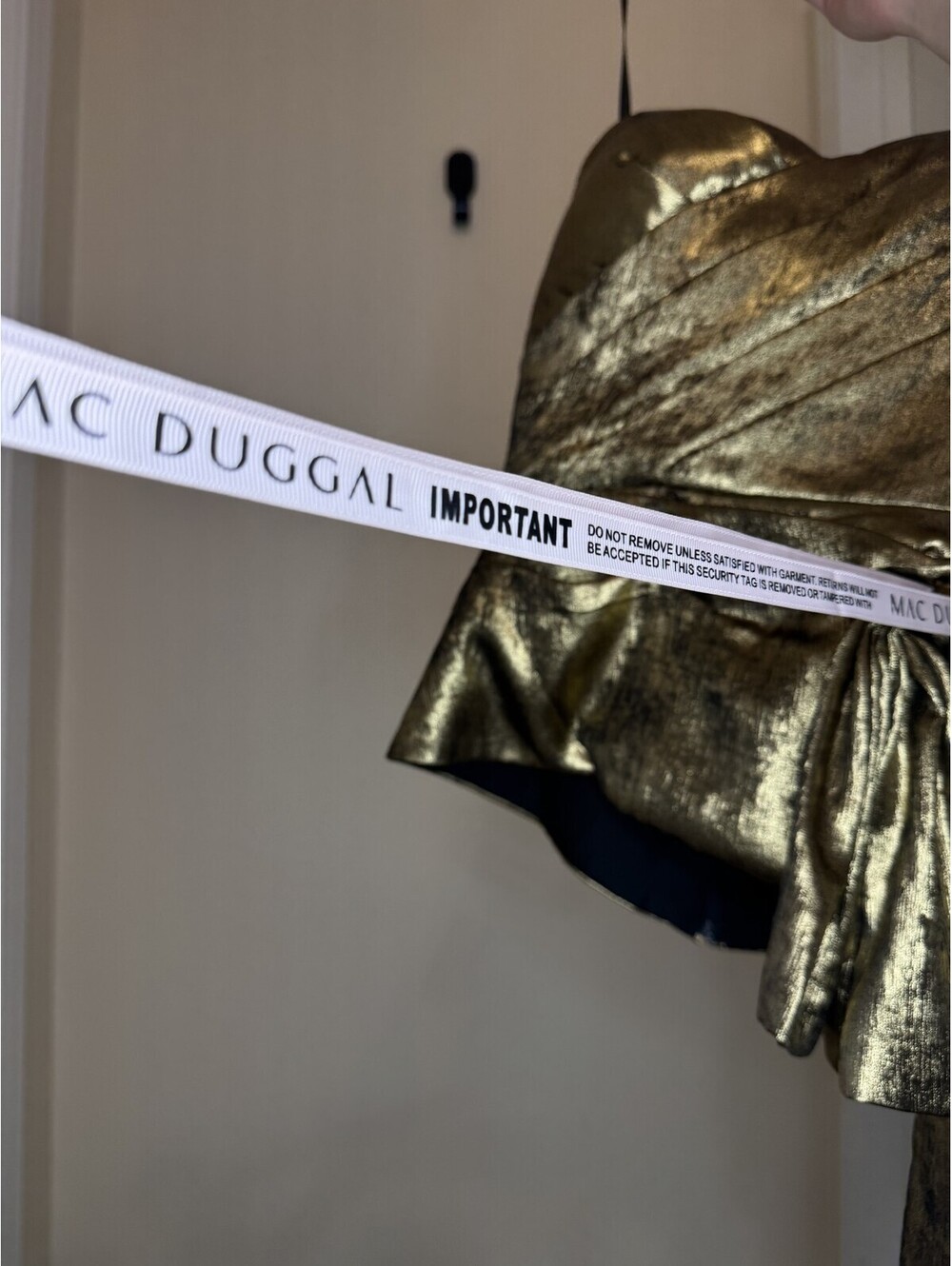 Mac Duggal Corset Gold Size 6 - Picture 4 of 5